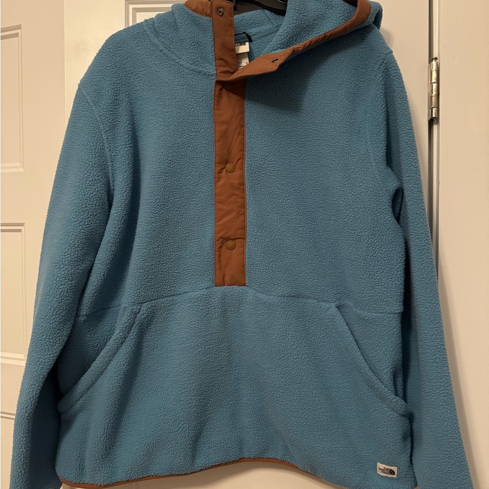 NEW The North Face Men’s Carbondale 1/4 Snap Fleece
